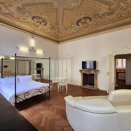 La Perla Town Appartement *